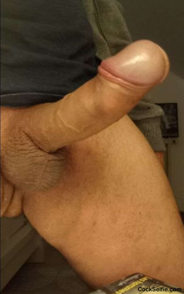 Shinning dickhead - Cock Selfie