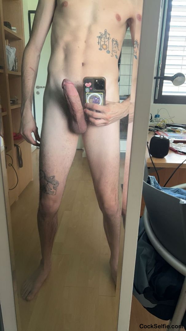 Who wants a taste ðŸ‘… - Cock Selfie