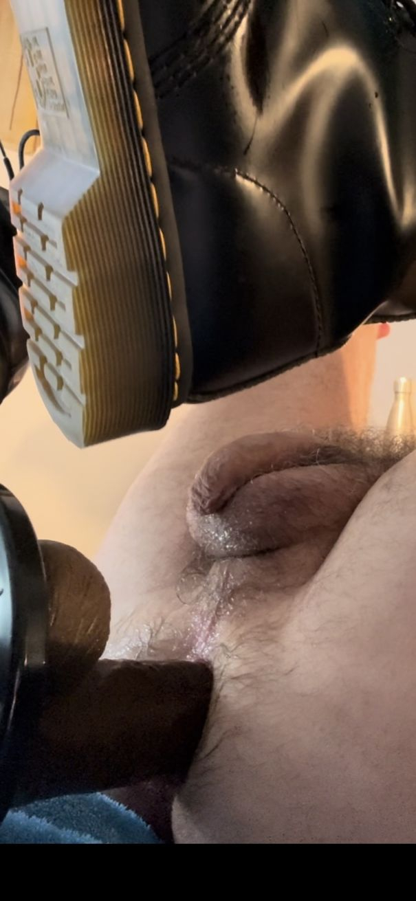 Got the fuck machine out now - Itâ€™s Blasting me - Cock Selfie