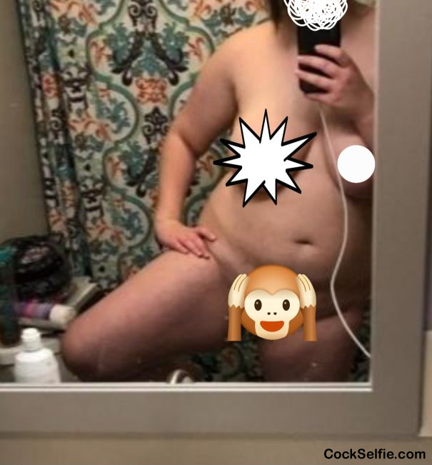 Monkey mirror - Cock Selfie