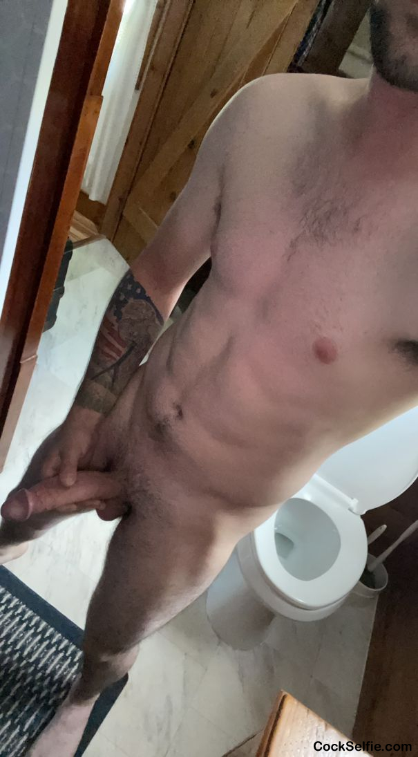 Kik me girls! ;) lukebird34 - Cock Selfie