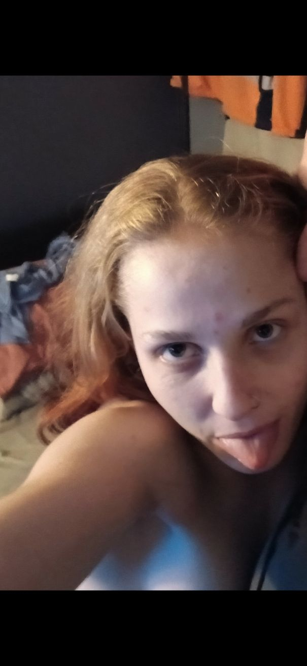 Can i please get a cum tribute or dick tribute i want to see a dick hard over me so bad - Cock Selfie