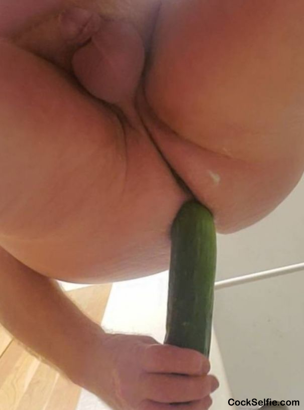 Oh yes....my thin little helper - Cock Selfie