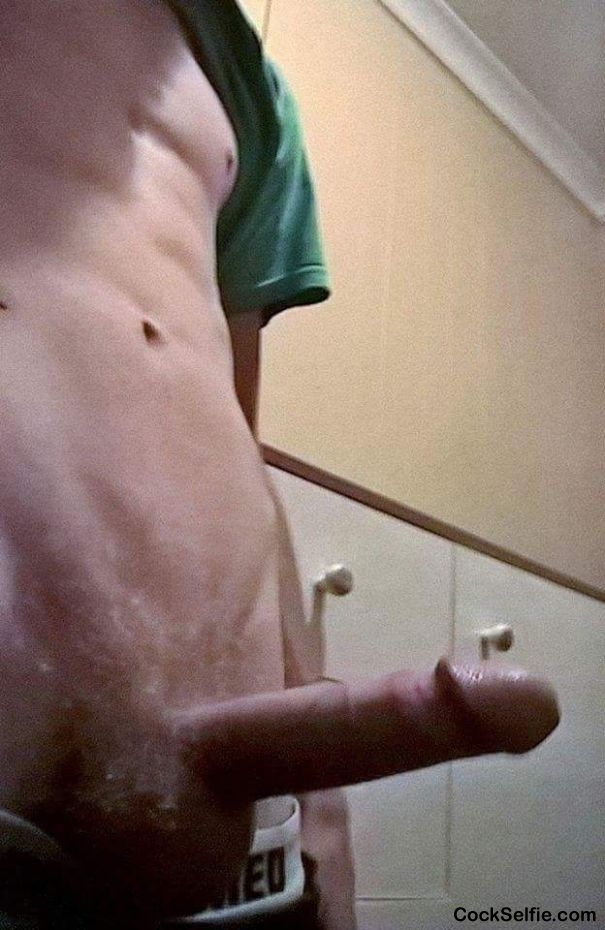 Hard for the women - Cock Selfie