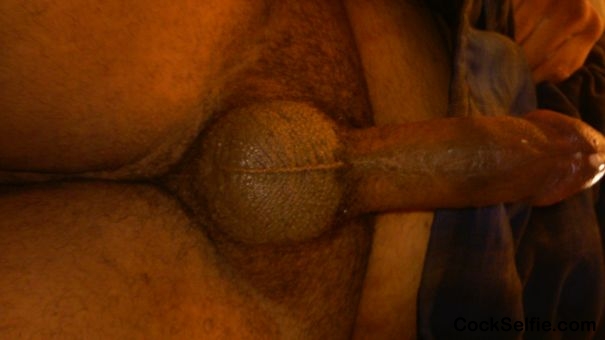 creme starting to cum out - Cock Selfie