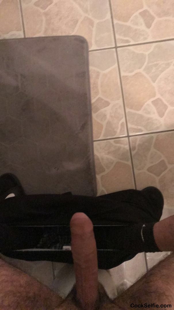 Kik me @yourfavcub im 22 - Cock Selfie