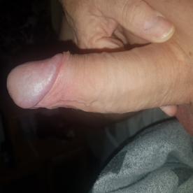 Looking for a nice arse in UK to slip it in - Cock Selfie